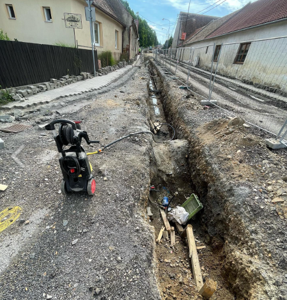 Přípojky inženýrských sítí, kanalizace, vody a plynu Brno-venkov