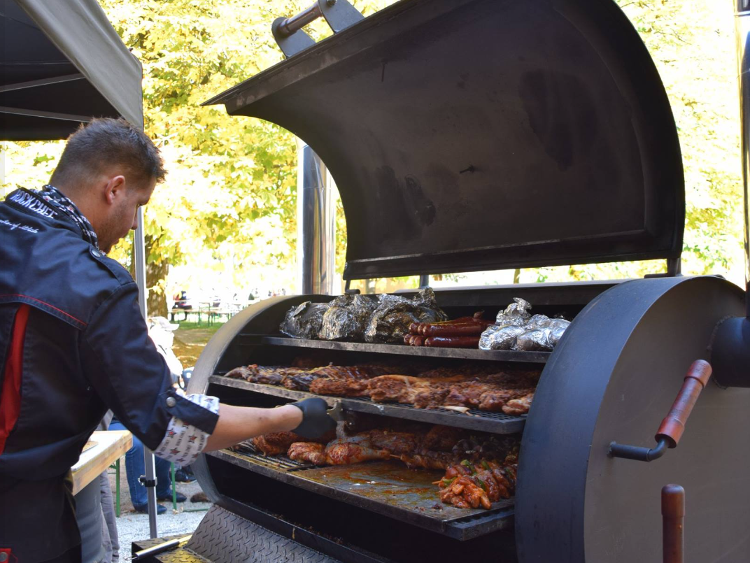 Catering pro firemní akce, večírky a školení Telč