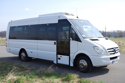 Autobusová přeprava na zájezdy i školní výlety