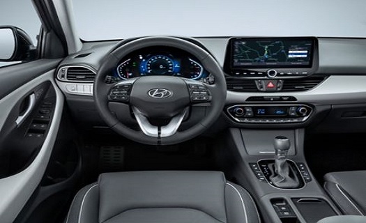 Moderní interiér s hi-tech palubní deskou Hyundai i30