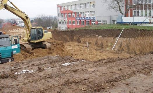 Zemní a výkopové práce Kutná Hora, terénní úpravy vlastní technikou