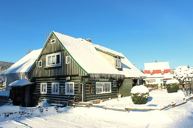 Zimní pohled na penzion Harrachov