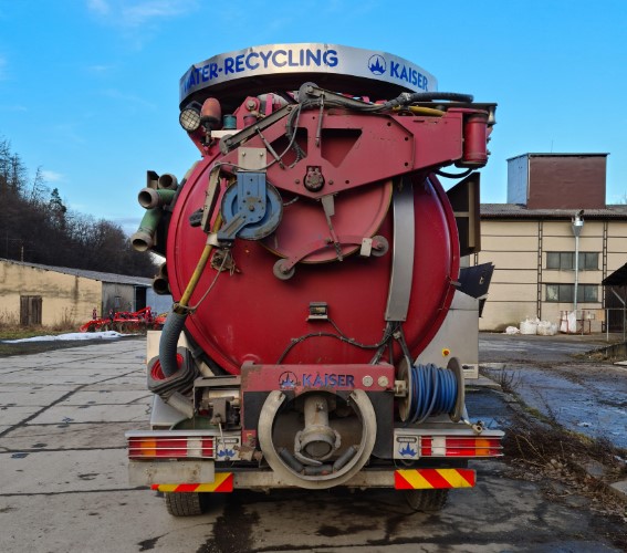 Vývoz žump, jímek fekálním vozem fekálním vozem - délka hadice Ostrava