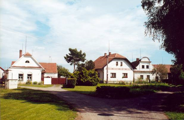 Zemědělské družstvo, rostlinná výroba, služby, okres Chrudim