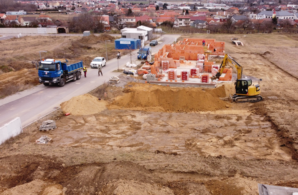 Řezání betonu a zemní a bourací práce Znojmo