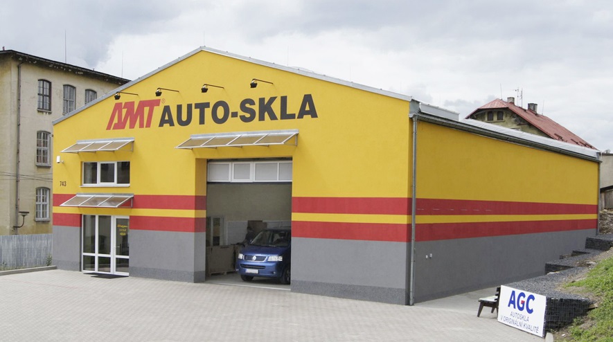 Využít můžete také mobilní opravy autoskel.