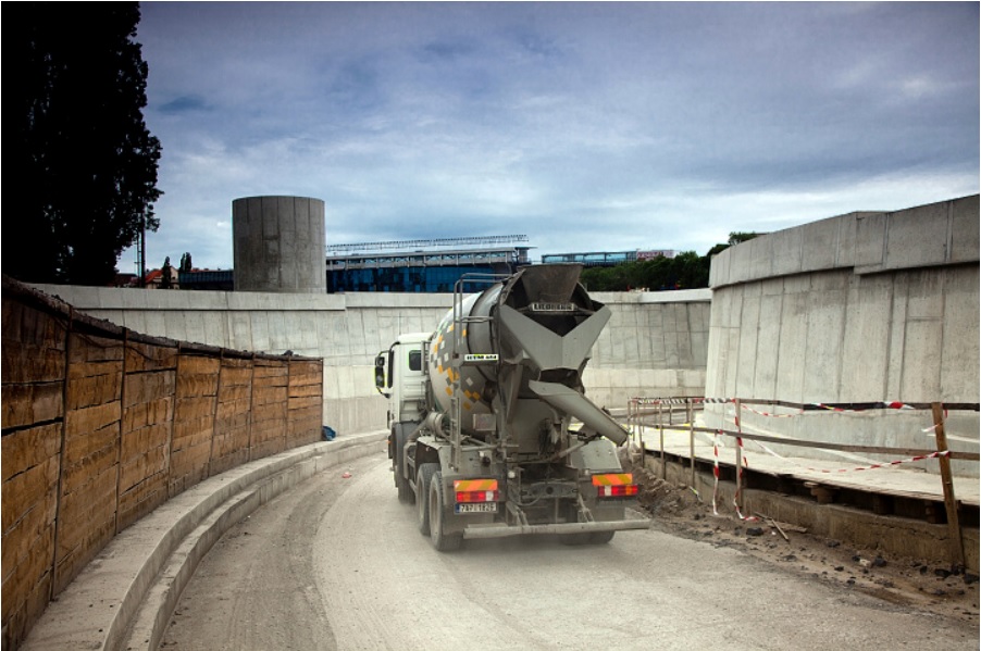 Beton pro tunely Praha - stříkaný beton, beton pro definitivní ostění