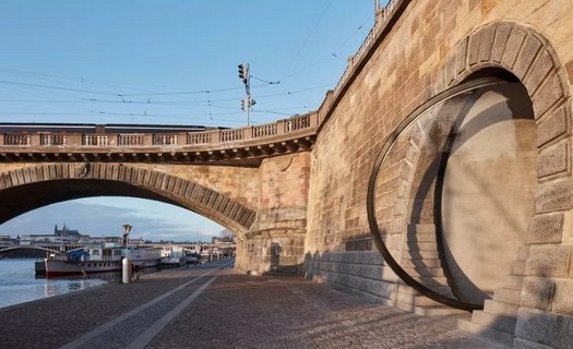 Pohony s řídící automatikou Hradec Králové, okna Náplavka