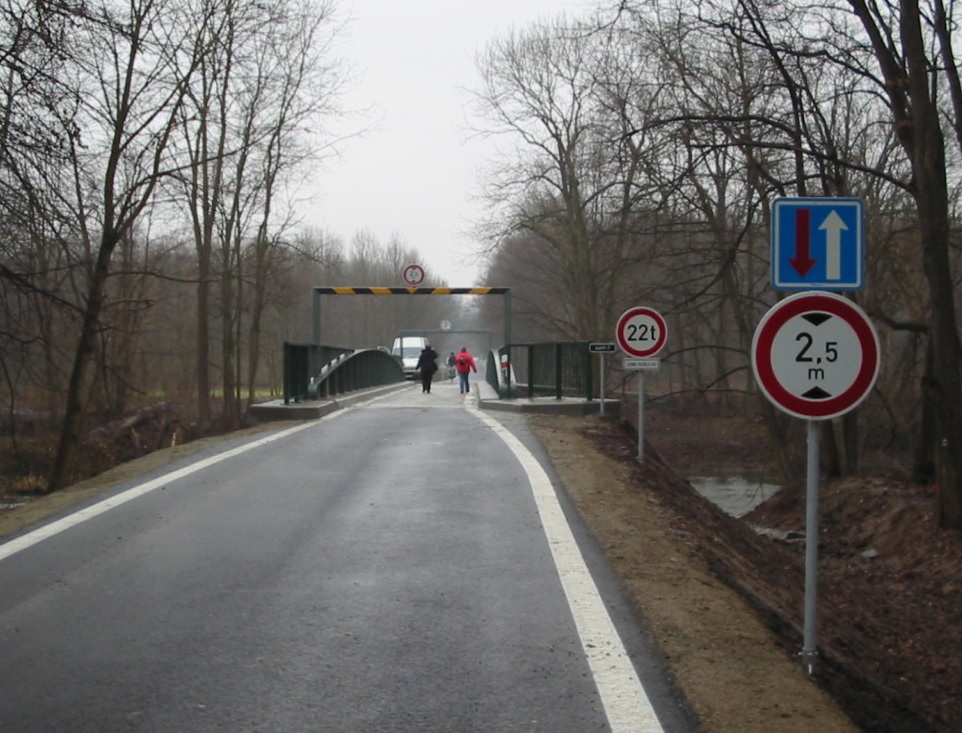 Svislé dopravní značení Olomouc, Morava