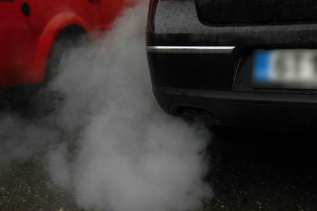 Autoservis, dekarbonizace motoru, bezdemontážní vyčištění vnitřku motoru