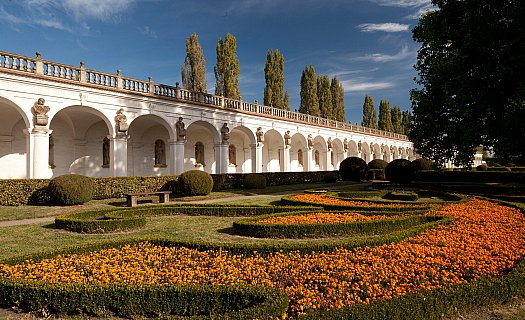 Kostely, měšťanské domy, muzeum