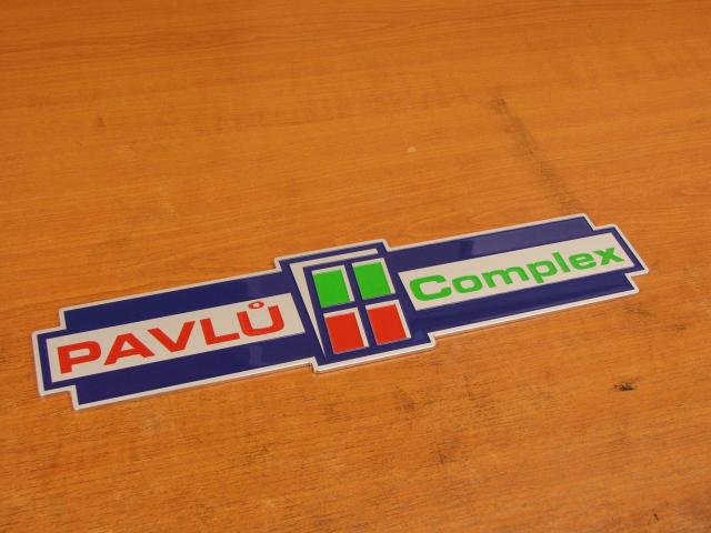 Frézované a gravírované logo