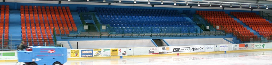 Zimní stadion Hodonín pro lední hokej i rekreační bruslení pro veřejnost